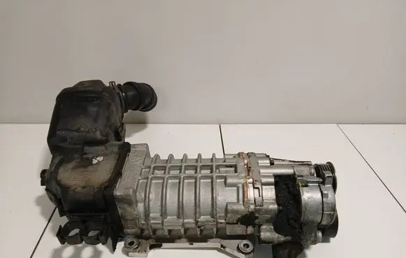 Volkswagen PASSAT B7 Supercharger 325484 03C276