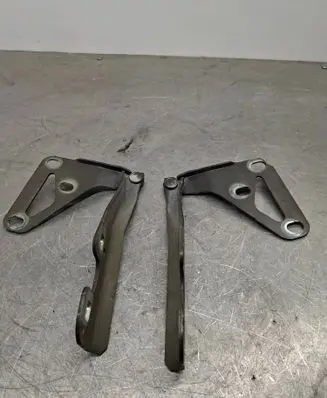 Opel Astra H Engine bonnet/hood hinges 13213447 13213448