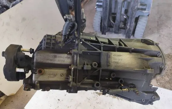 Ford Transit Manual 6 speed gearbox 4C1R7006 4C1R7K400 DVO1A13