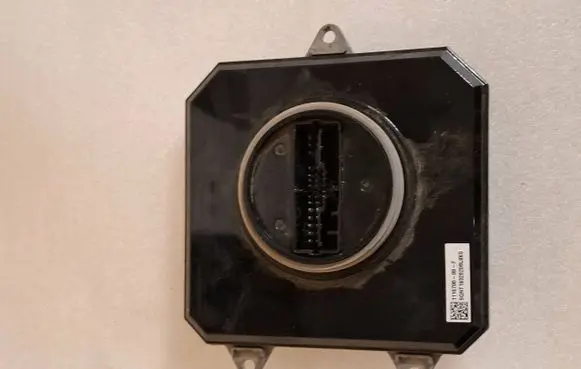 Tesla Model 3 Headlight ballast module Xenon 111079699F