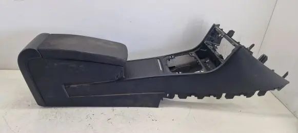 Volkswagen PASSAT B6 Center console 3C086319AD