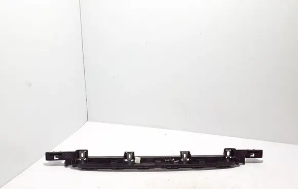 Rear bumper mounting bracket