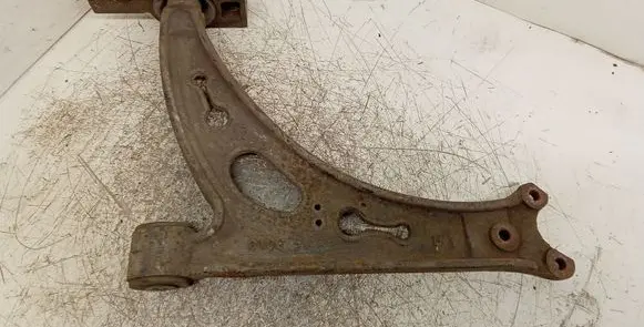 Seat Leon (1P) Front lower control arm/wishbone