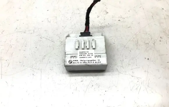 BMW 3 E46 Yaw turn rate sensor 657583869329 55892110 1040917321