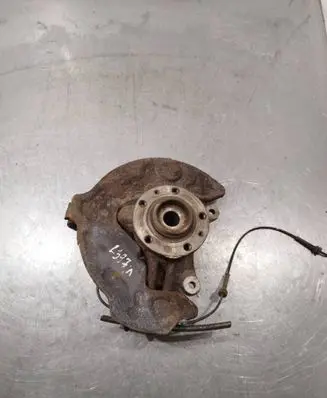 Peugeot 508 Front wheel hub spindle knuckle