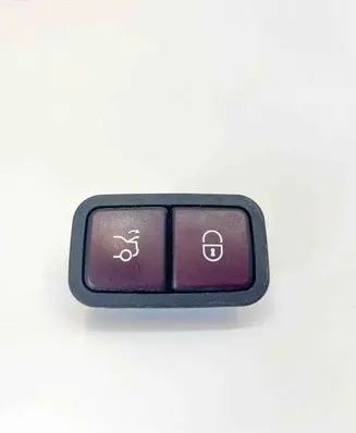 Mercedes-Benz SL R231 Tailgate/boot open switch button 2208211479 A2208211479