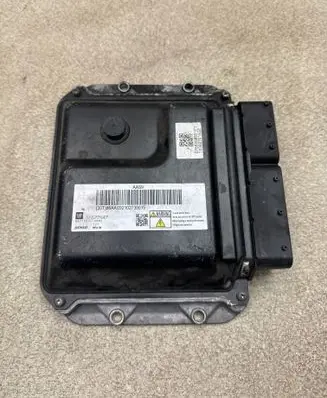 Opel Astra H Engine control unit/module 55577647