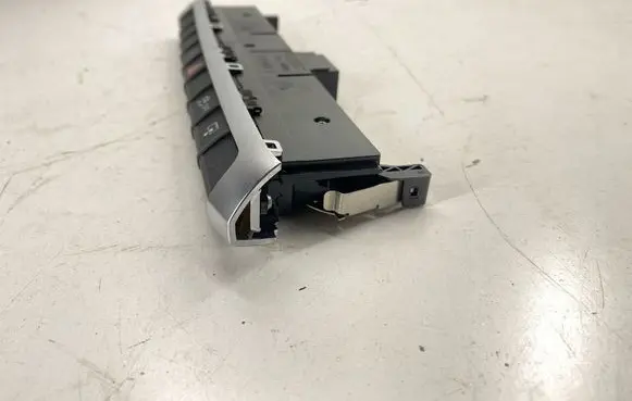 Audi A3 S3 8V Hazard light switch 8V0925301AH 004433