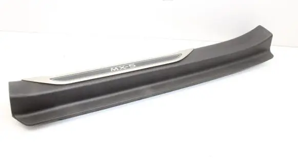 Mazda MX-5 ND Front sill trim cover NF7R68720
