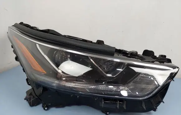 Toyota Highlander XU70 Headlight/headlamp 100008A06K