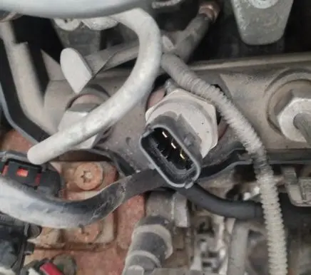 Renault Scenic III - Grand scenic III Fuel main line pipe