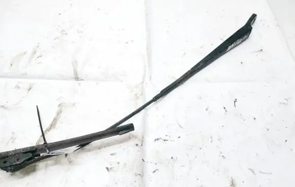 Citroen C5 Front wiper blade arm