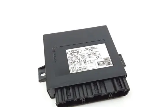 Ford Focus Comfort/convenience module 98AG15K600DE 5WK47230E 5WK47230ET83SA