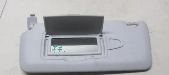 Mercedes-Benz GLA W156 Sun visor A1768101300