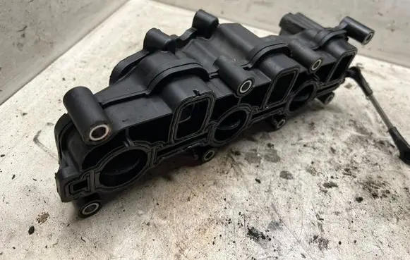 Audi A5 8T 8F Intake manifold 059129712BN