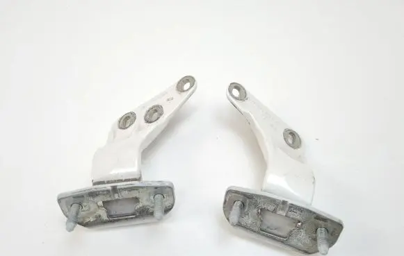 Mercedes-Benz GL X164 Tailgate/trunk/boot hinge A1647401337 A1647401837