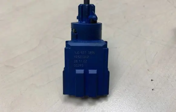 Clutch pedal sensor
