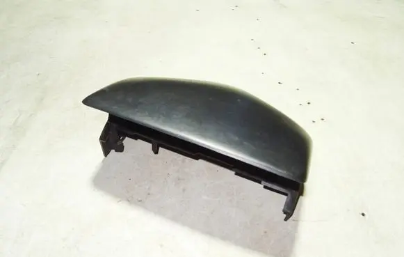 Steering wheel column trim