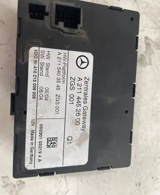 Mercedes-Benz E W211 Gateway control module A2114452600 2115403545