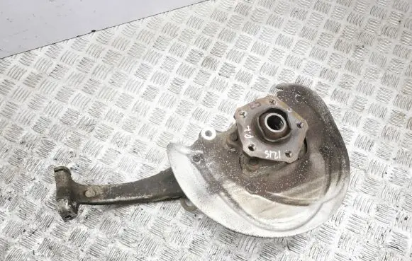 Audi A4 S4 B9 Front wheel hub