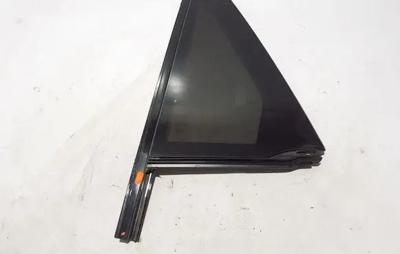Land Rover Range Rover L405 Rear vent window glass LR065503