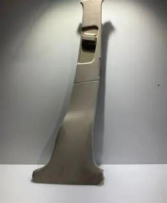 Mercedes-Benz E W211 (B) pillar trim (bottom) 2116902825 5133RE