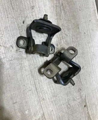 Skoda Octavia Mk3 (5E) Tailgate/trunk/boot hinge 5e932621