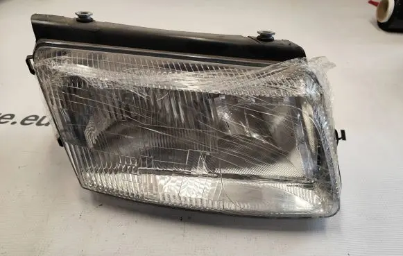 Volkswagen PASSAT B5 Headlight/headlamp 4411125R