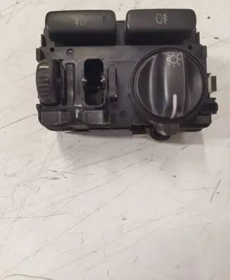 Volvo XC90 Light switch 8685450 04W42E01 MG42AB00063