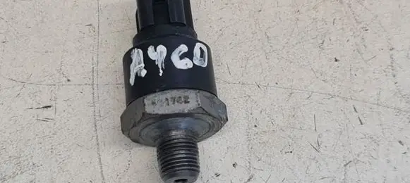 Toyota Aygo AB10 Oil pressure sensor 401742
