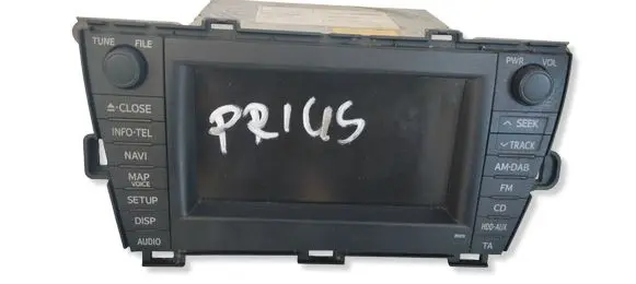 Toyota Prius (XW30) Radio/CD/DVD/GPS head unit 8612047410 YEFA032151 T0Y01A