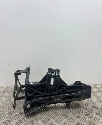 BMW 5 F10 F11 Headlight/headlamp mounting bracket 7200793