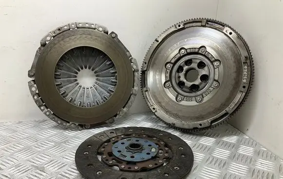 Skoda Yeti (5L) Clutch set kit 3082000396 1878005146 2294000113