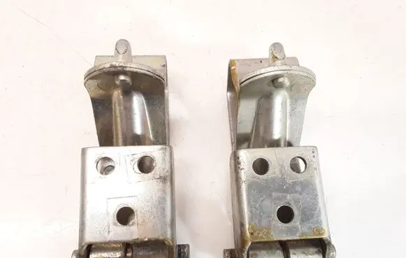 Mercedes-Benz W123 Seat back rest lock catch 