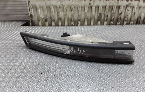 Volkswagen PASSAT B6 Front indicator light 3C0807718