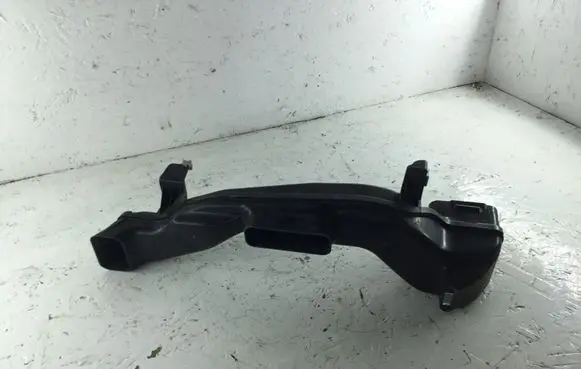 BMW X5 F15 Air intake duct part 9252345L