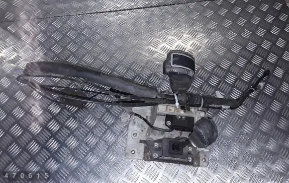 Mitsubishi Pajero Gear shifter/selector XR41081701