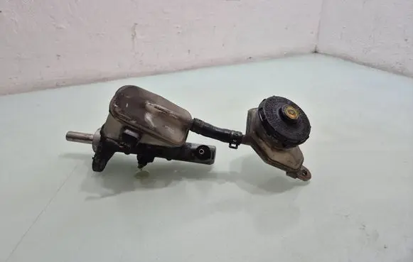 Honda Civic Master brake cylinder 