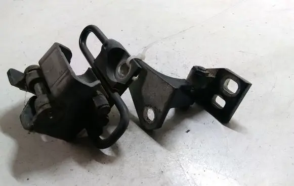 Volkswagen Golf VI Front door hinge set 1K0831412Q