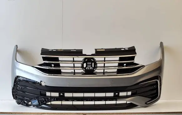 Volkswagen Tiguan Allspace Front bumper 5NN807221B