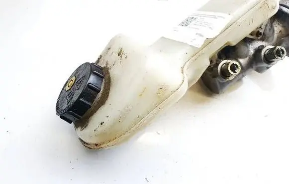 Mazda 6 Brake fluid reservoir gje743400