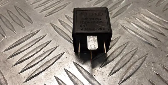 Audi A4 S4 B8 8K Other relay 8K0951253