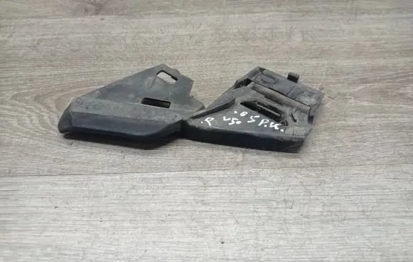 Volvo V50 Headlight/headlamp mounting bracket 30678261