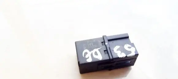Volvo S40, V40 Other relay MB953382 V23074