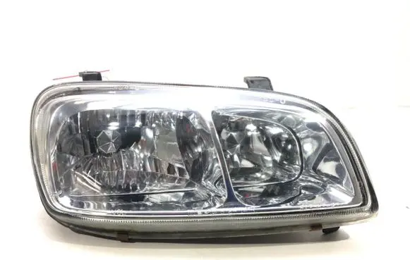 Toyota RAV 4 (XA10) Headlight/headlamp