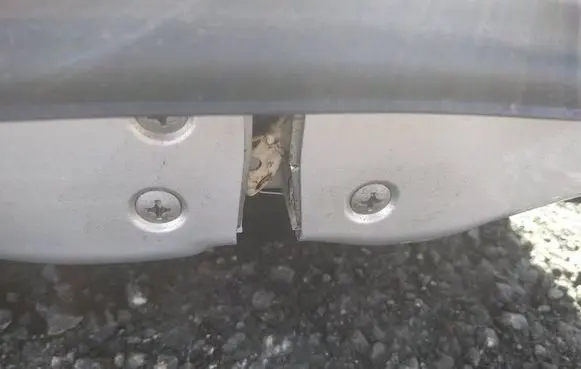 Subaru Impreza III Front door lock