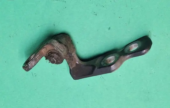 Ford Kuga I Front door upper hinge 3m5r22