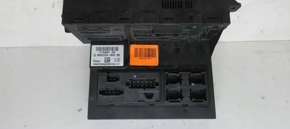 Mercedes-Benz E W211 Fuse module 2115459001