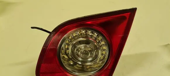 Volkswagen PASSAT B6 Tailgate rear/tail lights 27567004