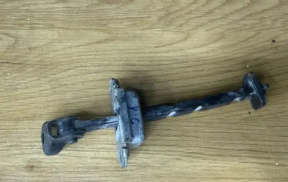 Honda Civic Rear door check strap stopper